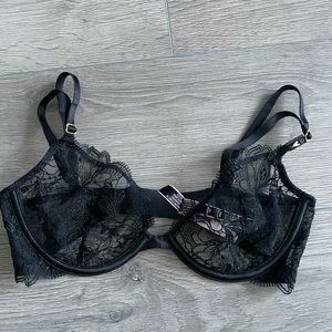 Brand new lace Victoria’s Secret bra
